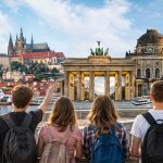 Najciekawsze kierunki na wycieczki szkolne w Polsce i za granicą - inspiracje dla szkół i rodziców